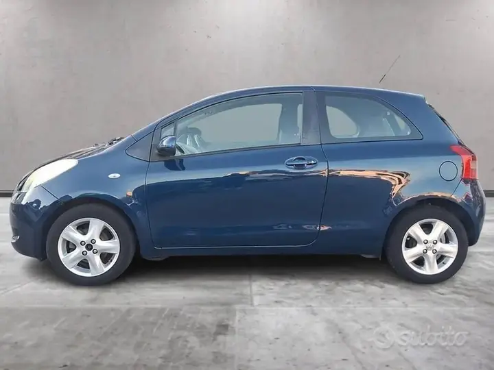 Toyota Yaris 2006 photo 4