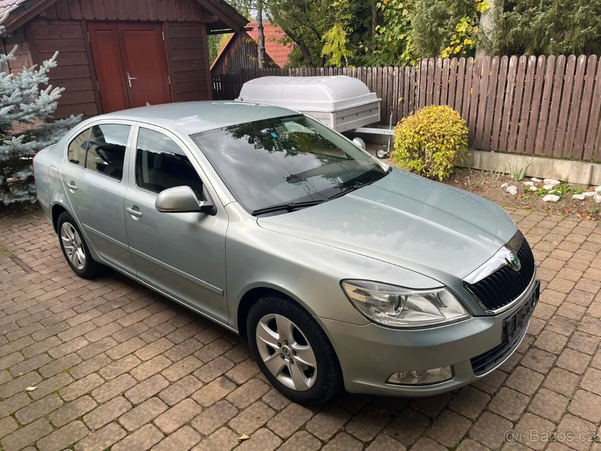 Skoda Octavia 2012 photo 3
