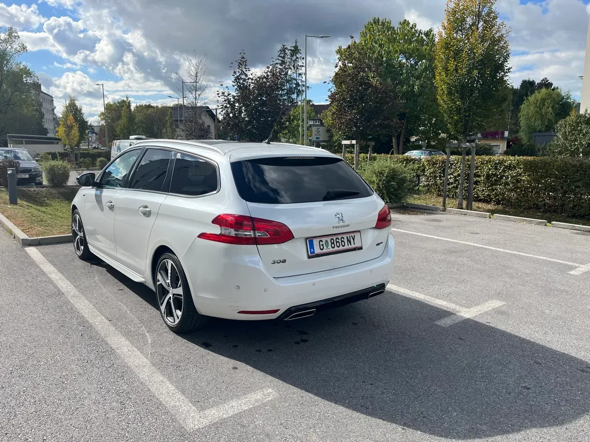 Peugeot 308 2021 photo 3