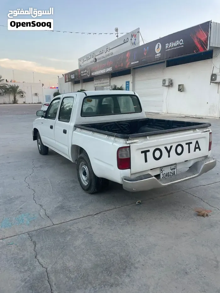 Toyota Hilux 2002 photo 4