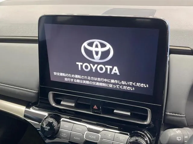 Toyota Aqua Z 2025 photo 3