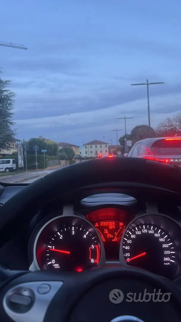 Nissan Juke 2013 photo 4
