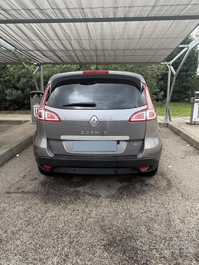Renault Scenic 2011 photo 3