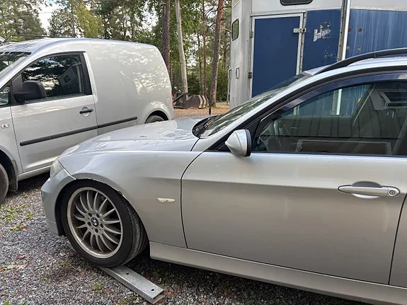 BMW 320D 2007 photo 2