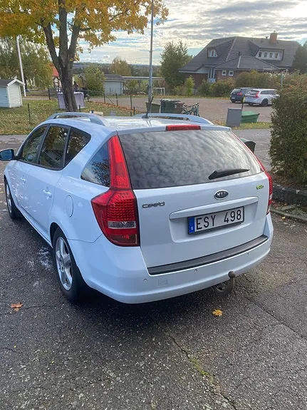Kia Ceed 2011 photo 3