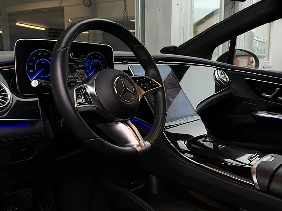 Mercedes-Benz Eqe350