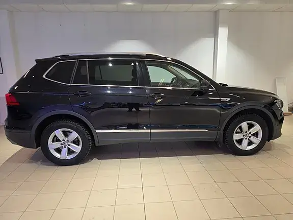Volkswagen Tiguan Allspace 2021 photo 2