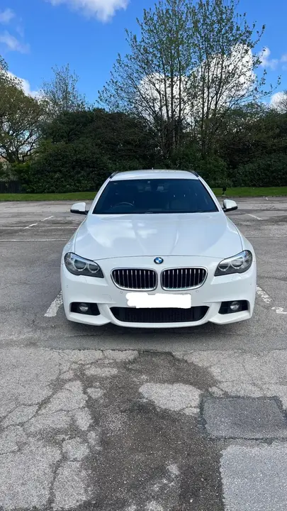 BMW 5 Series 2015 photo 3