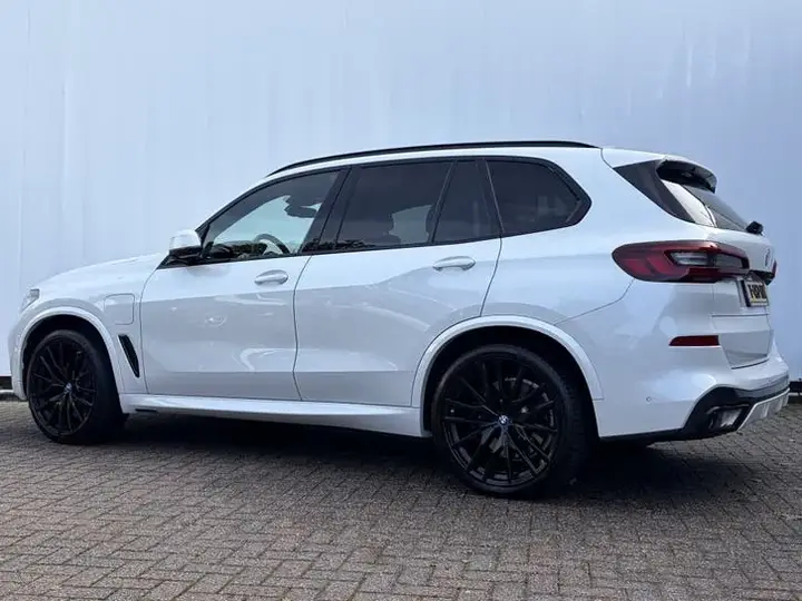 BMW X5 2022 photo 2