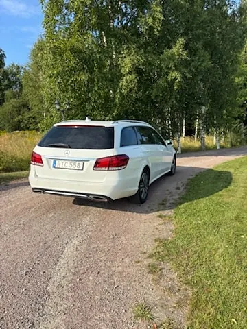 Mercedes-Benz E220 2014 photo 3