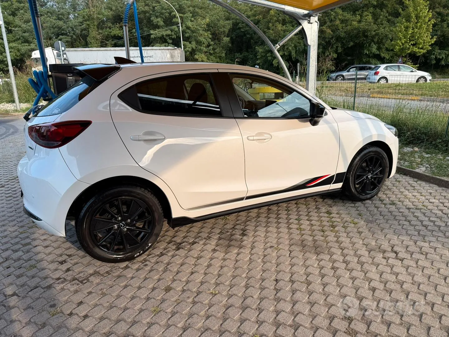 Mazda 2 2023 photo 3