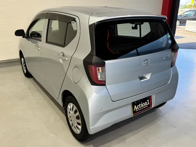 Daihatsu Miraito 2019 photo 5