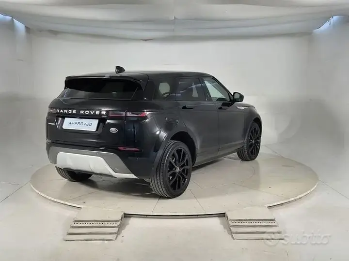 Land Rover Range Rover Evoque 2021 photo 2