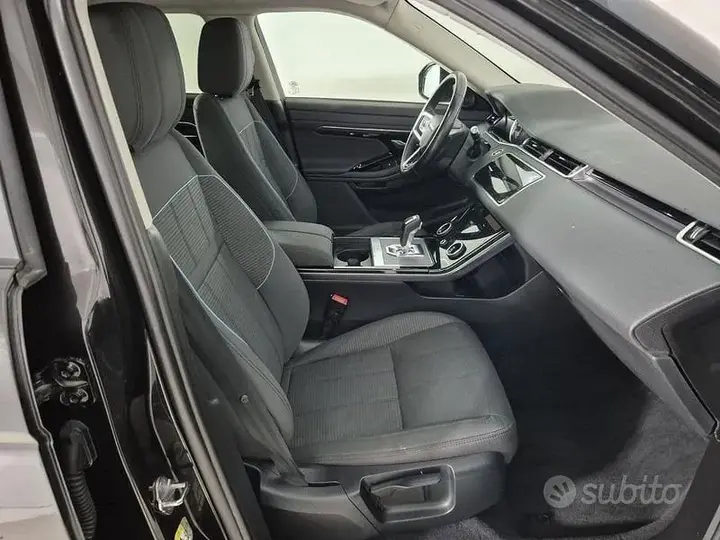 Land Rover Range Rover Evoque 2021 photo 3