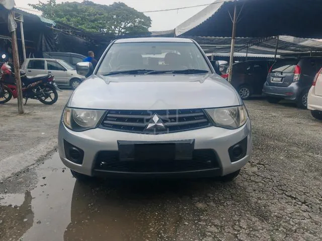 Mitsubishi Triton