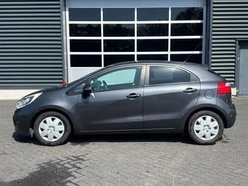 Kia Rio 2012 photo 2