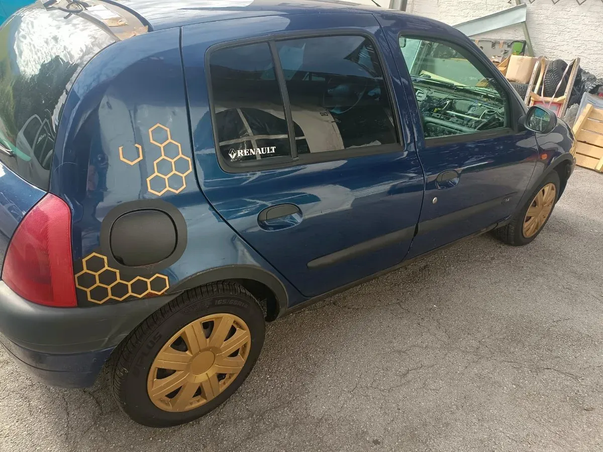 Renault Clio 1998 photo 3