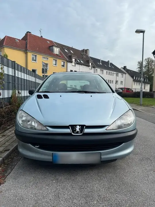 Peugeot 206