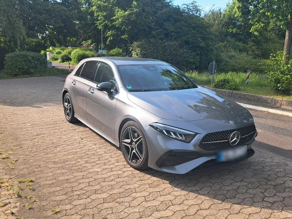 Mercedes-Benz A200