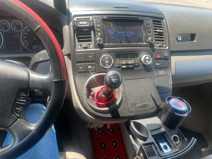Volkswagen Multivan 2005 photo 2
