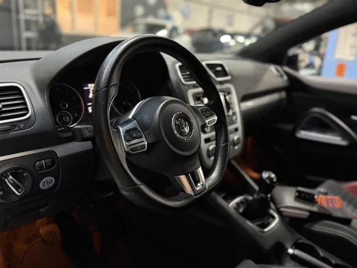 Volkswagen Scirocco 2012 photo 3