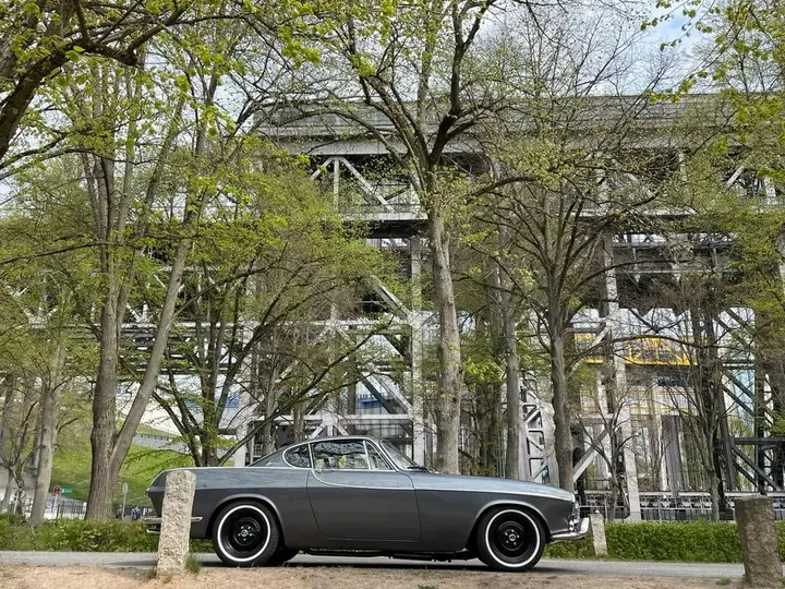 Volvo P1800