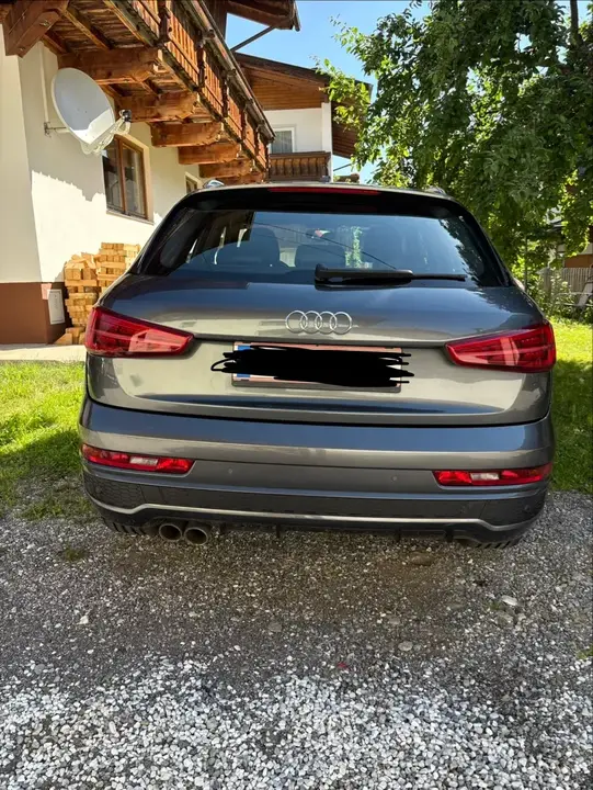 Audi Q3 2015 photo 2