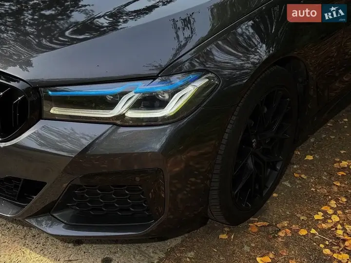 BMW 5 Series 2019 photo 3