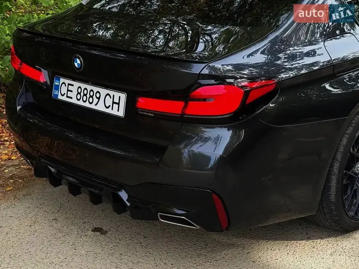 BMW 5 Series 2019 photo 4