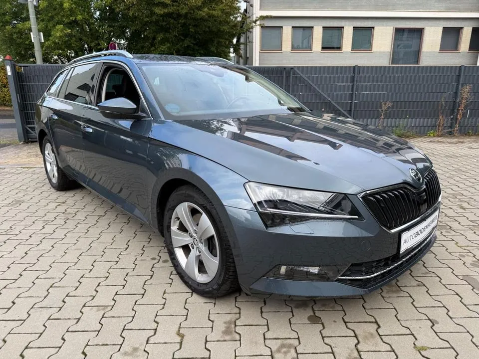 Skoda Superb Combi