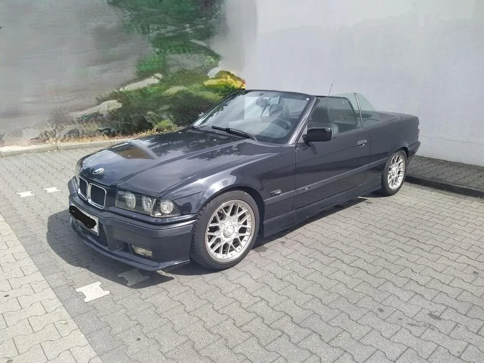 BMW 320I