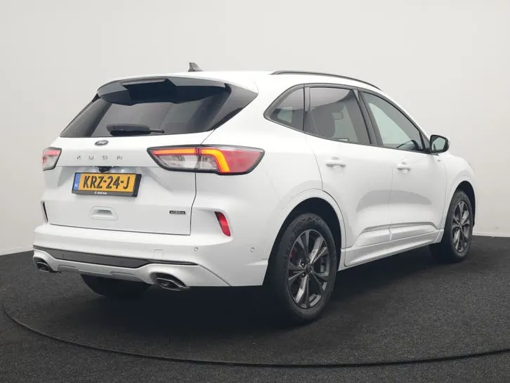 Ford Kuga 2022 photo 3