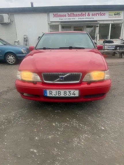 Volvo V70 2000 photo 2