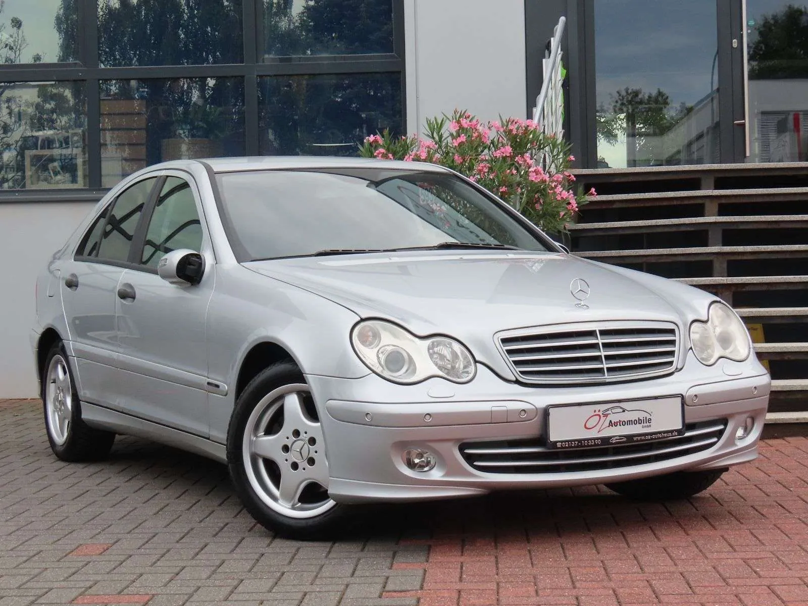 Mercedes-Benz C 200