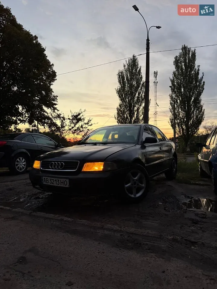 Audi A4 1997 photo 2