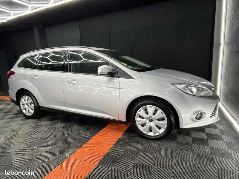 Ford Focus 2014 photo 5