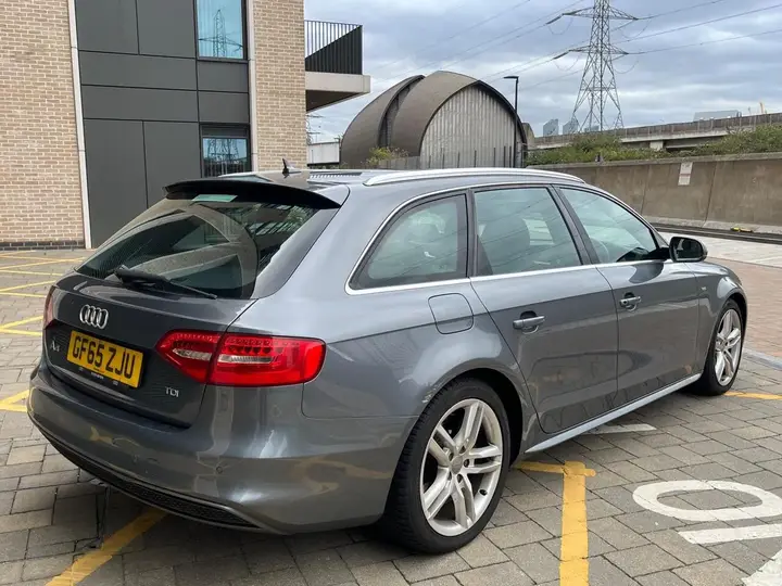 Audi A4 Avant 2015 photo 5