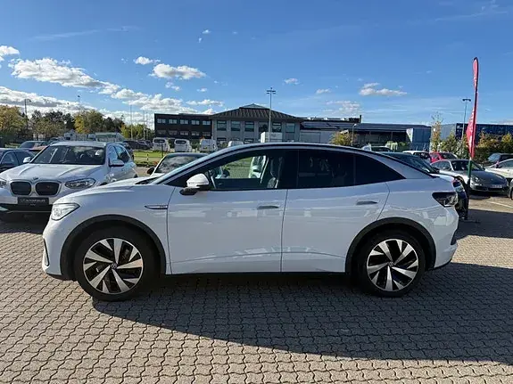 Volkswagen Id.5 2023 photo 2