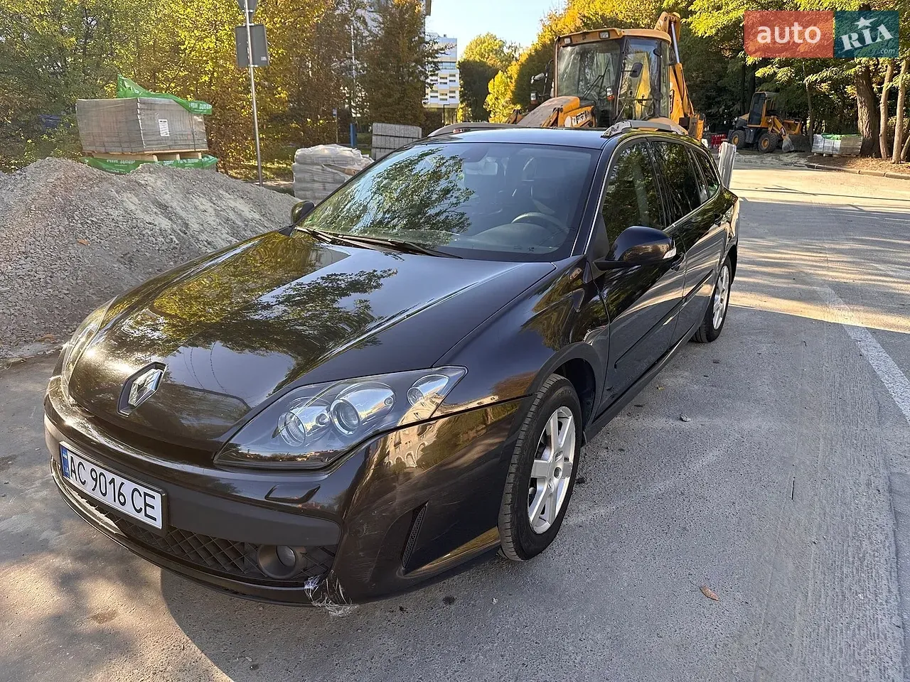 Renault Laguna 2010 photo 5