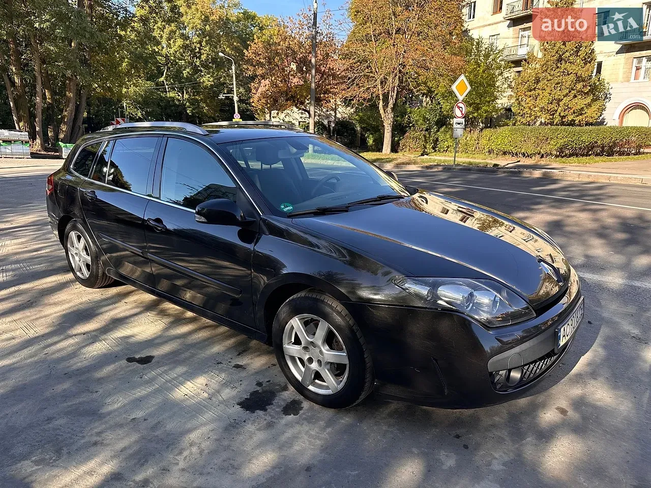 Renault Laguna 2010 photo 4