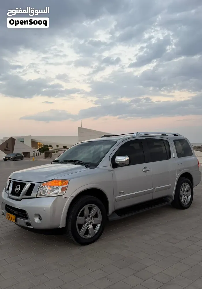 Nissan Armada 2013 photo 2