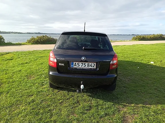 Skoda Fabia 2015 photo 3