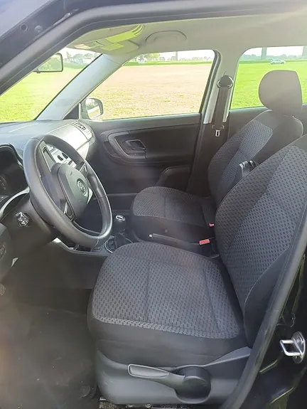 Skoda Fabia 2015 photo 5