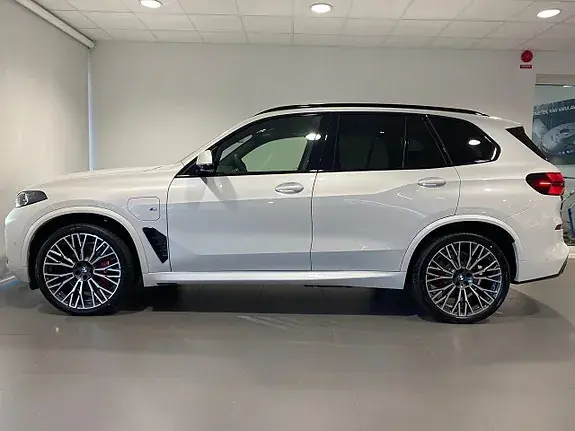 BMW X5 2026 photo 2