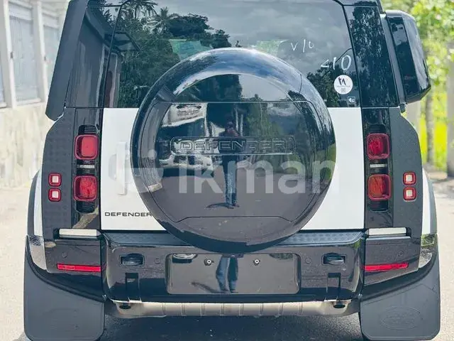 Land Rover Defender 2025 photo 4