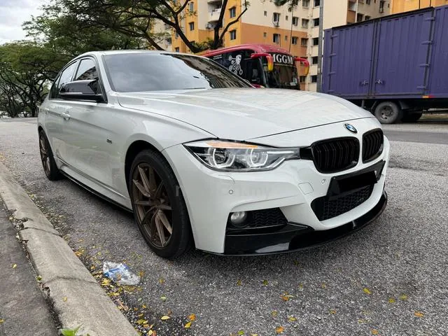 BMW 320I