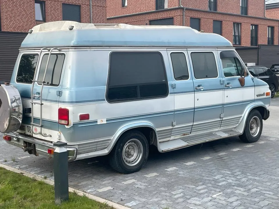 Chevrolet G20