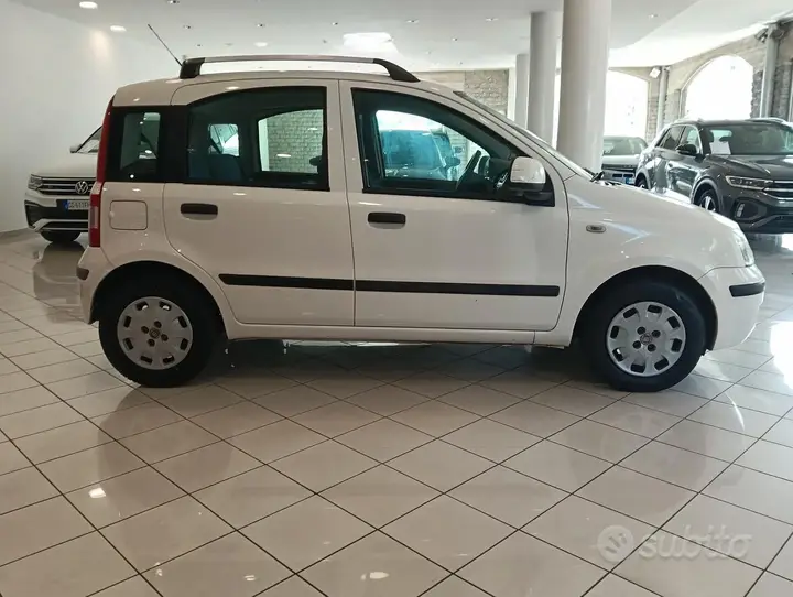 Fiat Panda 2011 photo 4