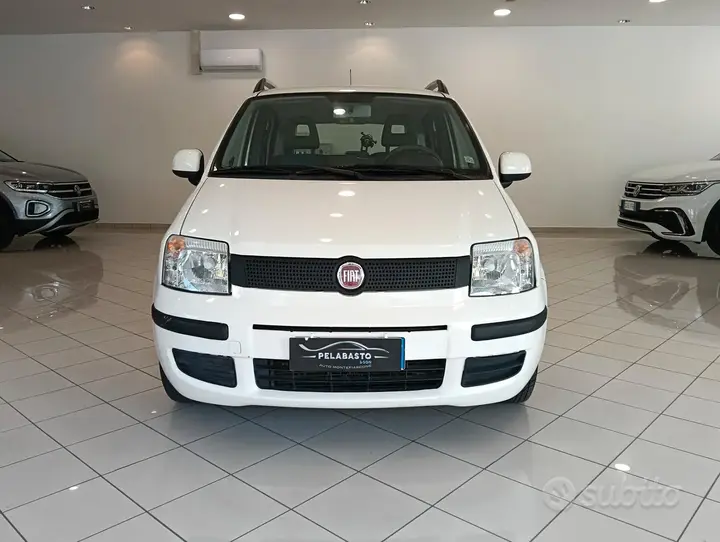 Fiat Panda 2011 photo 2