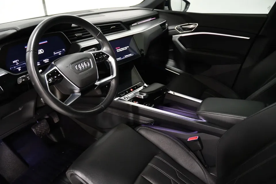 Audi Q8 E-Tron 2024 photo 2
